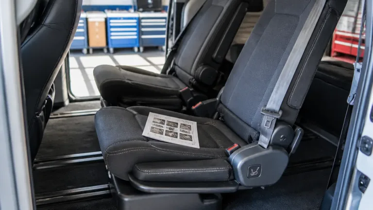 Rappel : 24 454 Toyota Sienna hybrides (2022–2026) visées au Canada, ne placez personne en 2e rangée